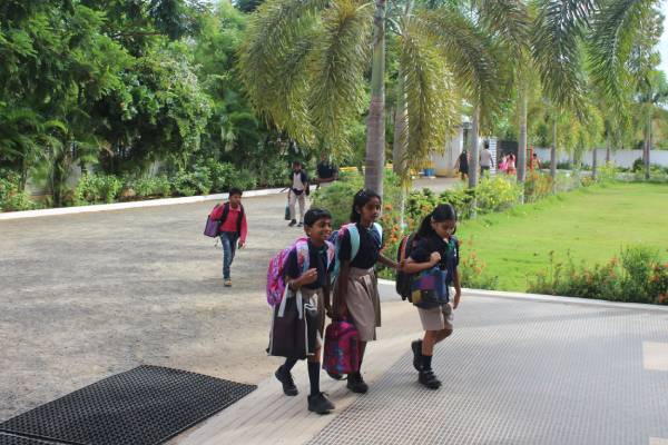 1st-day-school7